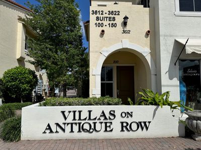 3620 S Dixie Highway #240