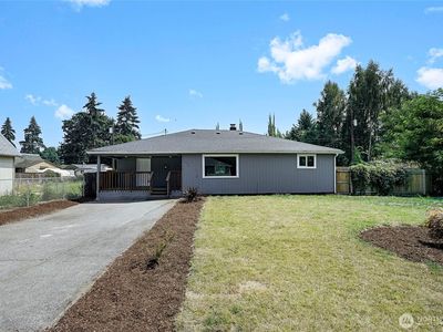 256 Douglas Street
