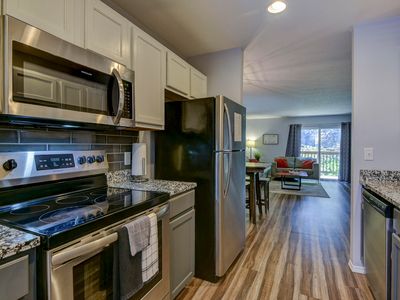 2912 Vinyards Parkway #3