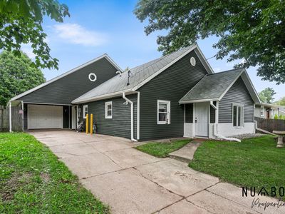 3135 Hoehn St NW