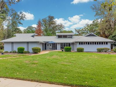 318 Valley Dr
