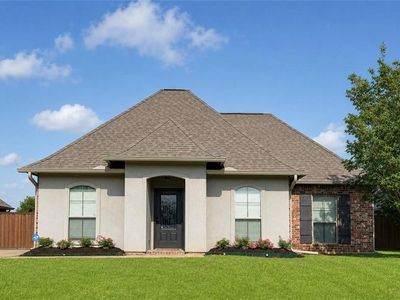 317 Shadow Creek Ave