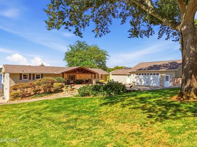4909 Scenic Point Channel
