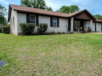 210 Loesch Dr