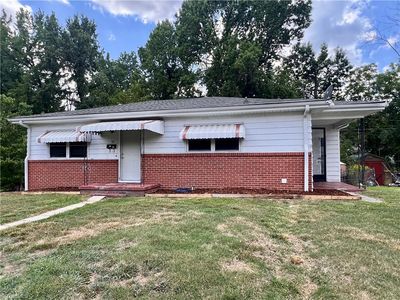 1521 N Ohenry Blvd