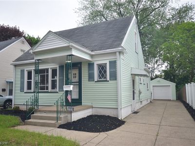 154 E Brookside Ave