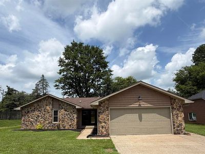 3735 Marseille Dr