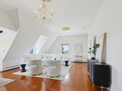 51 Sawyer Ave #3