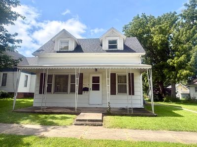 415 Benton St