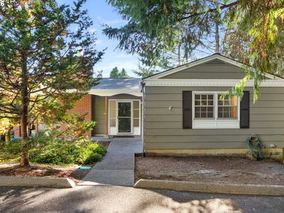 3653 SW 52nd Pl