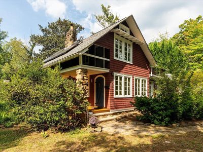 2513 Woodland Dr