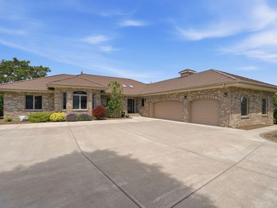 3521 W 36th Loop
