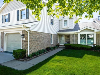 Property at 674 Summit Ridge Dr, Milford, MI