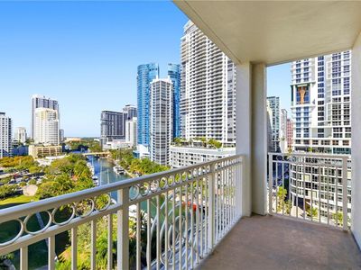 511 SE 5th Ave #1216