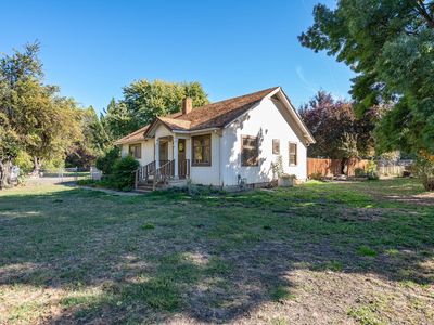 2357 Ross Ln