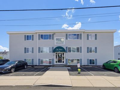 239 Glasgow St APT 1