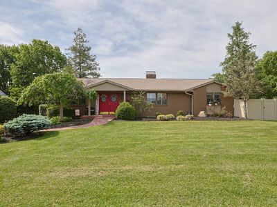 6585 Bridgetown Rd