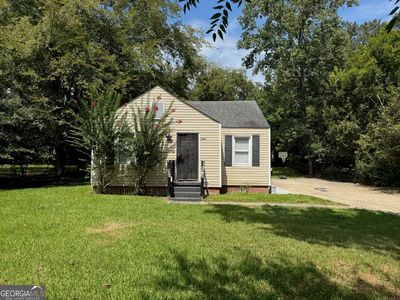 3967 Linden Cir