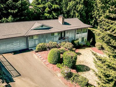 425 SW 183rd Street
