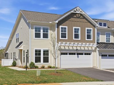 424 Bayberry Ln