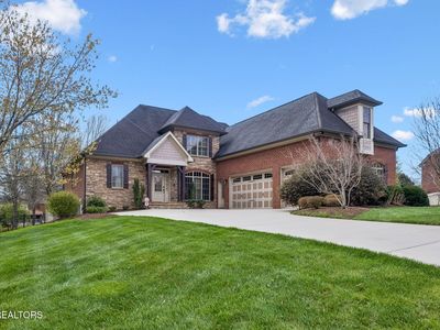 9009 Farrell Park Ln