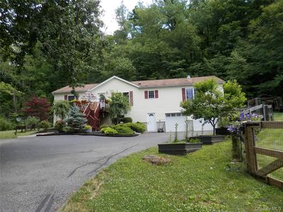 590 Farm To Market Road