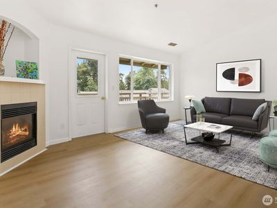 901 E Marine View Drive #202