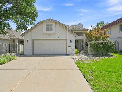 3 N Villas Dr
