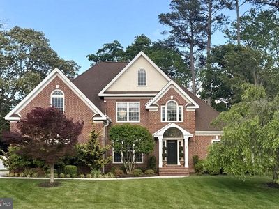 125 E Buckingham Dr