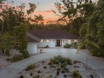635 Tropical Cir