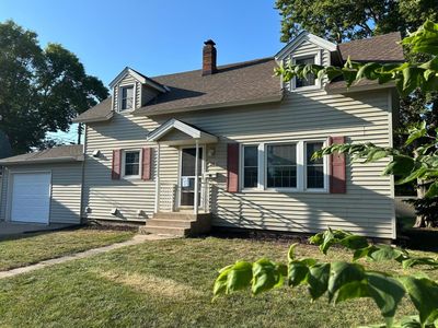 24 W 3rd St