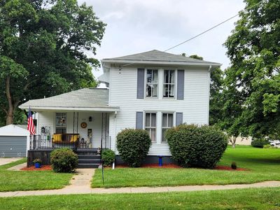 416 W 3rd St