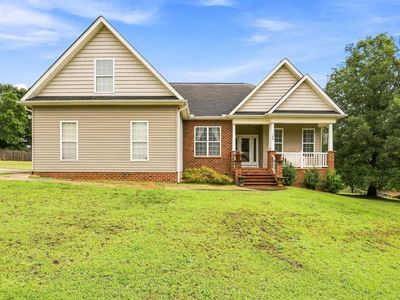 608 Mandeville Dr