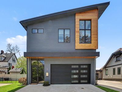 14 Trowbridge St NE #1
