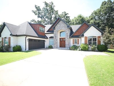 709 Smithfield Dr