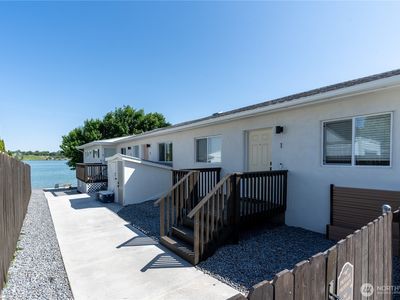 3013 W Lakeside Drive #1-5