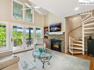 566 Peaceful Haven Drive UNIT 1731