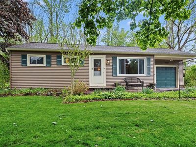 Property at 880 Joran Dr, Webster, NY