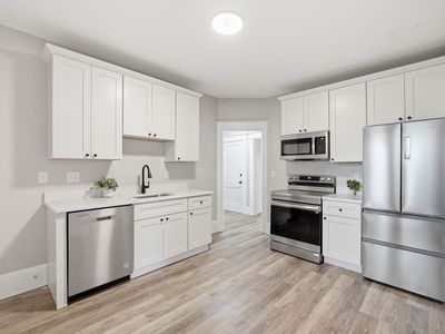 3 Parkview Ter #2