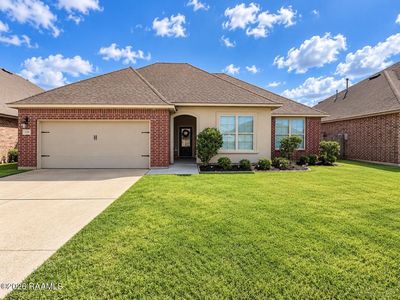 Property at 209 Verger Dr, Youngsville, LA