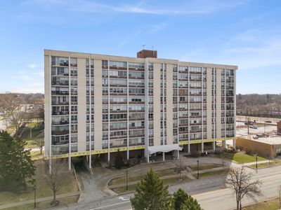 33 N Main St APT 4J