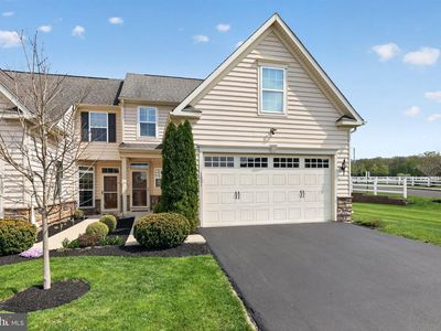 1001 Arbour Ln