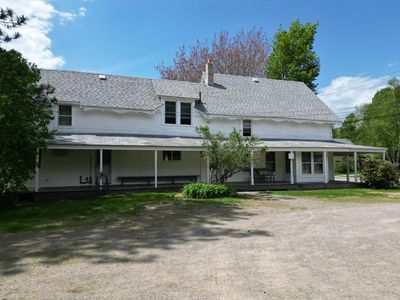 2741 Lee Road