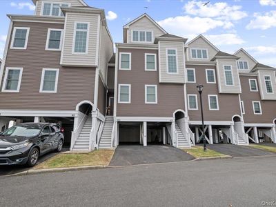 422 Marina Pointe Drive #422