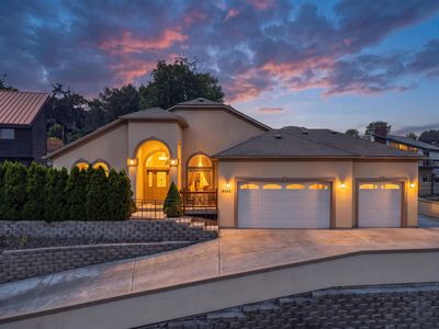 4455 King Dr