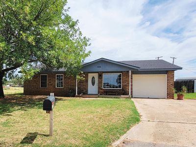 325 Dakota Dr
