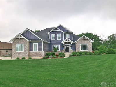 8406 Wandering Brook Way