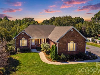 2785 Judea Dr