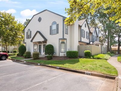 4809 Shallowford Cir
