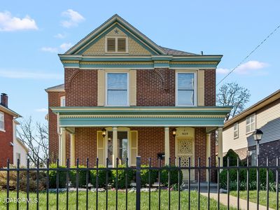 1629 W Main St